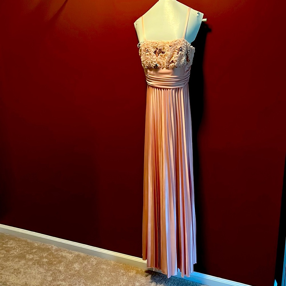 Beautiful floor length gown.